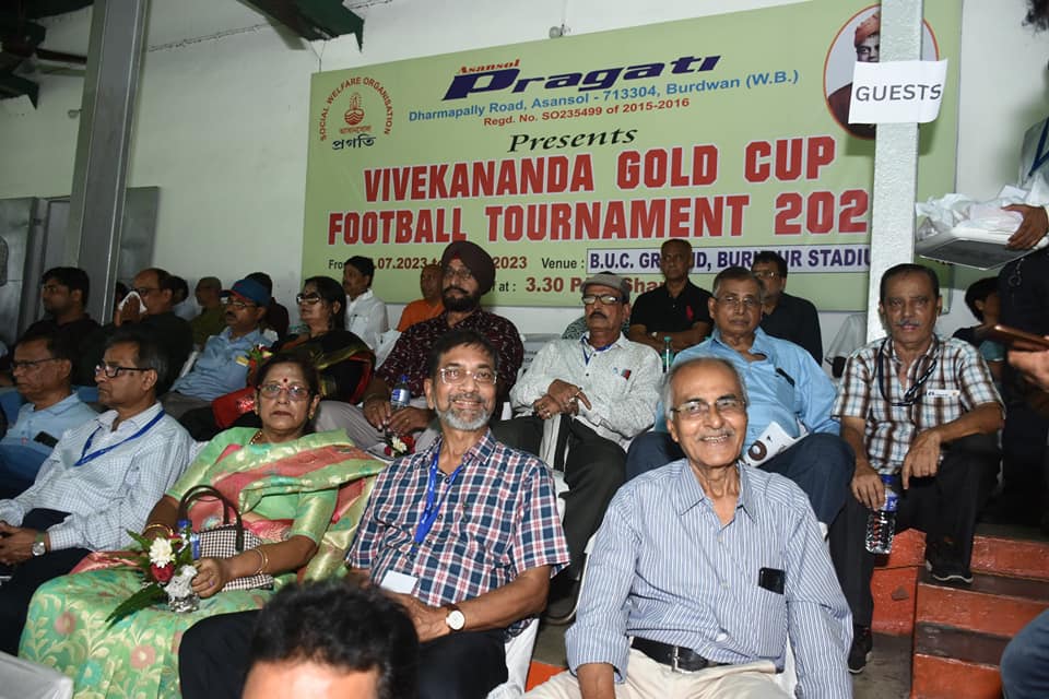 Volunteers at a charity drive