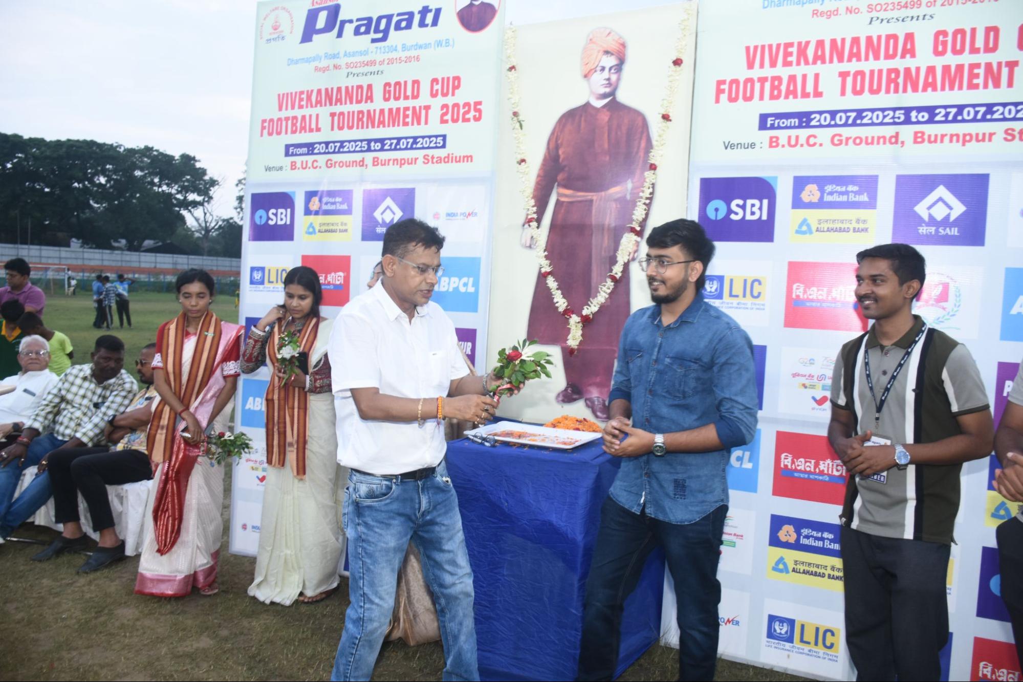 Volunteers at a charity drive